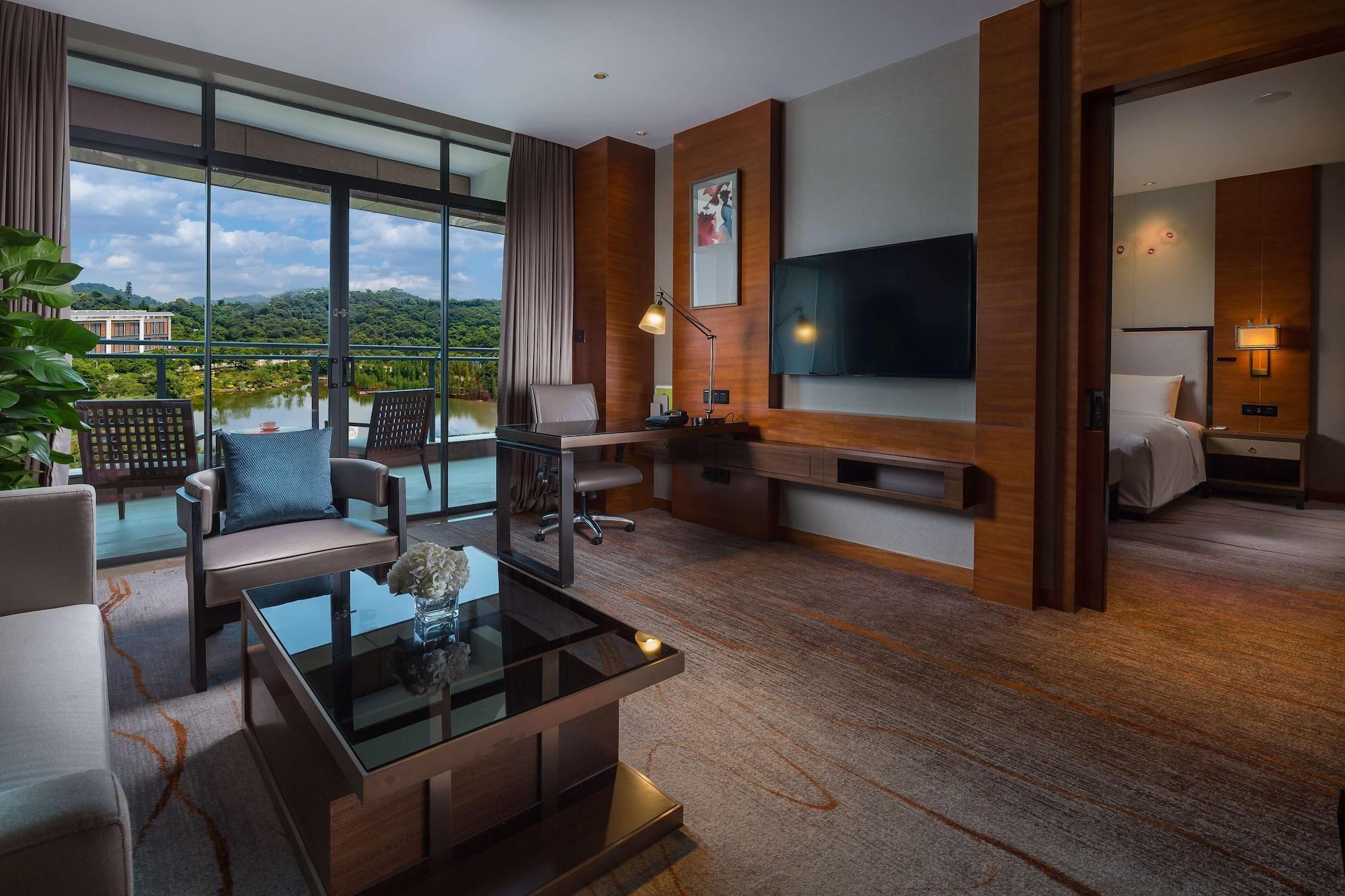 Habitación DoubleTree by Hilton Guangzhou Science City-Free Shuttle Bus Service During Canton Fair Period