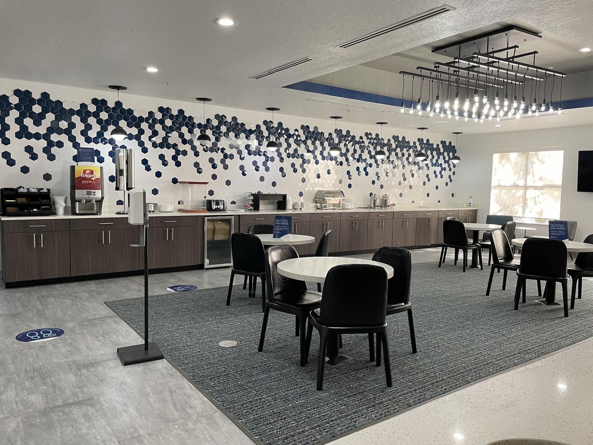 Restaurant La Quinta Inn & Suites by Wyndham Tampa Central