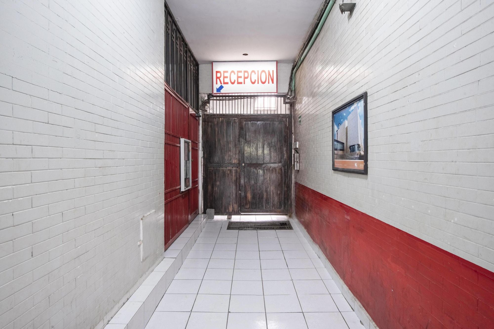 Vista Lobby Unidades Privadas con AC-TV-WiFi y Estacionamiento en Centro de MTY