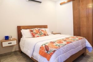 Alquiler Vacacional - Beachfront Apartment/Pool/Patio/Tropical Views/Elevated