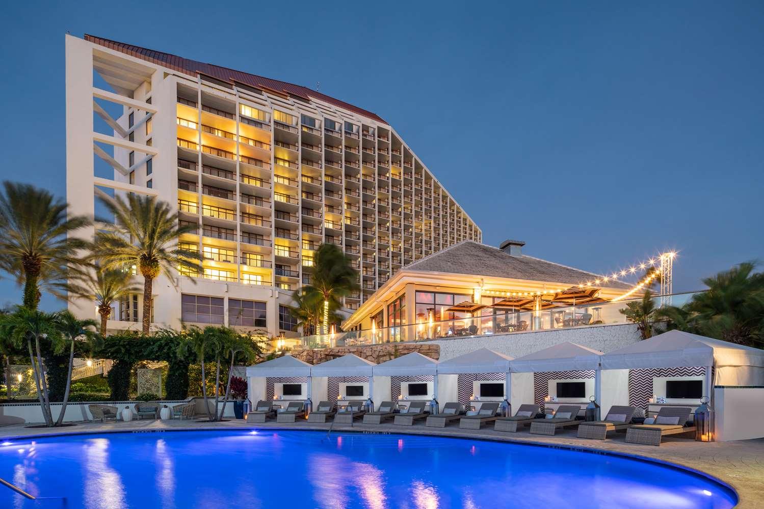 Vista Exterior Naples Grande Beach Resort
