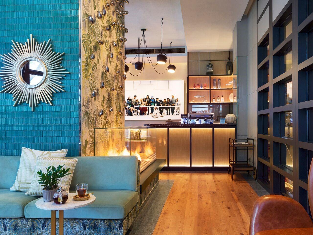 Vista Lobby Ovolo Central