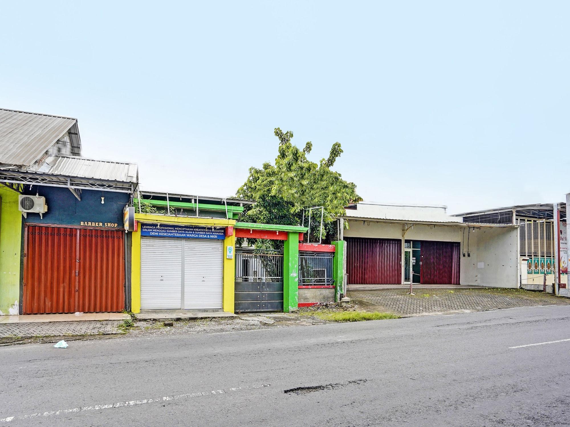 Varios Hotel O Fun Guesthouse Syariah