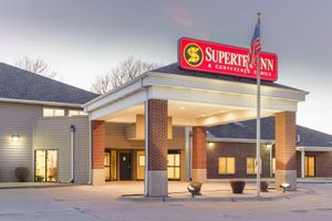Alojamiento - Supertel Inn & Conference Center