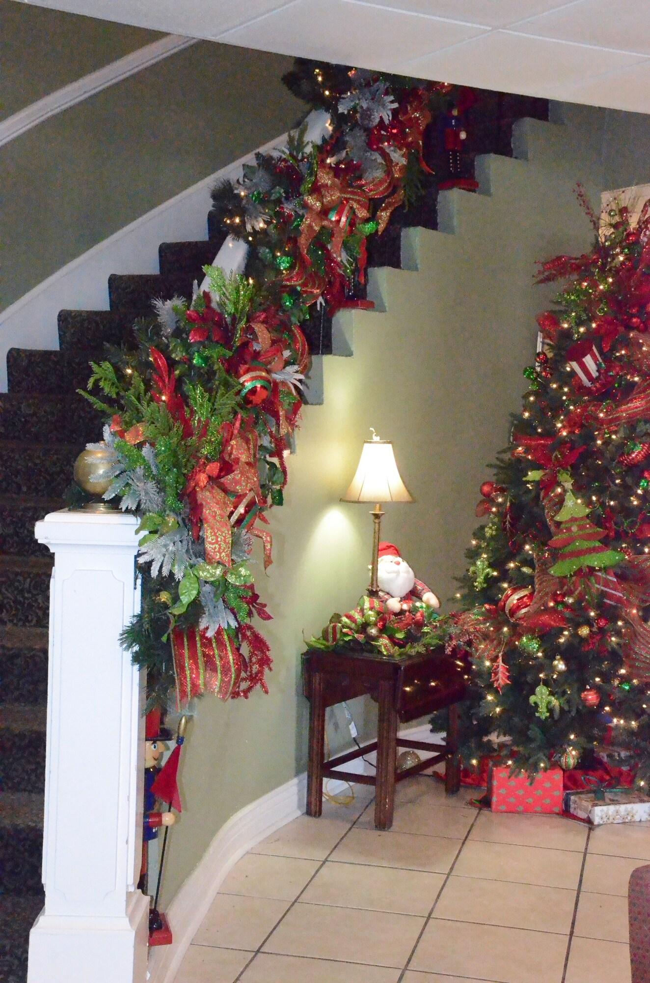 Vista Lobby Carmel Inn & Suites