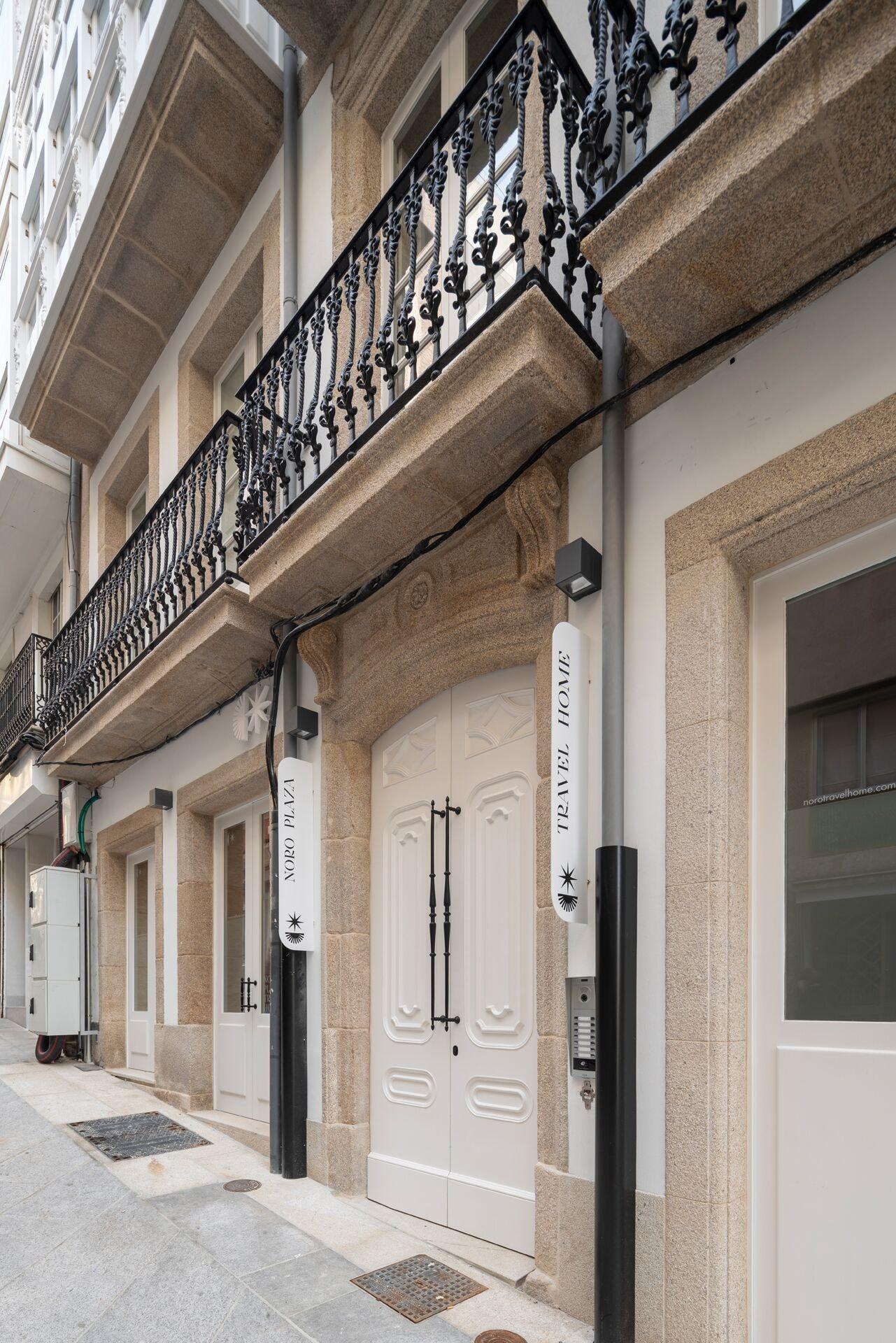 Vista Exterior NORO Plaza