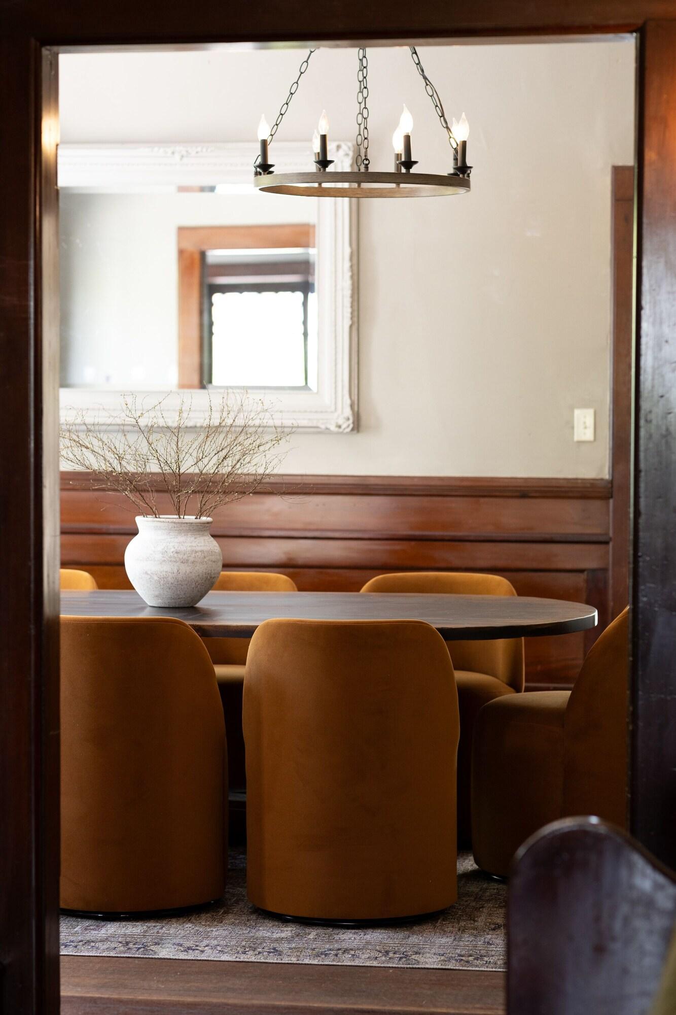 Restaurant The De La Vina Inn