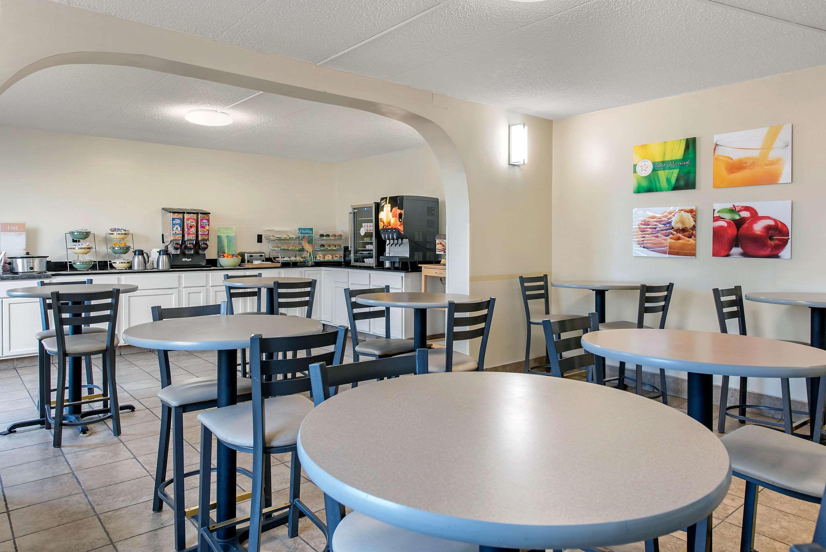 Bar/Salón Quality Inn & Suites Lafayette I-65