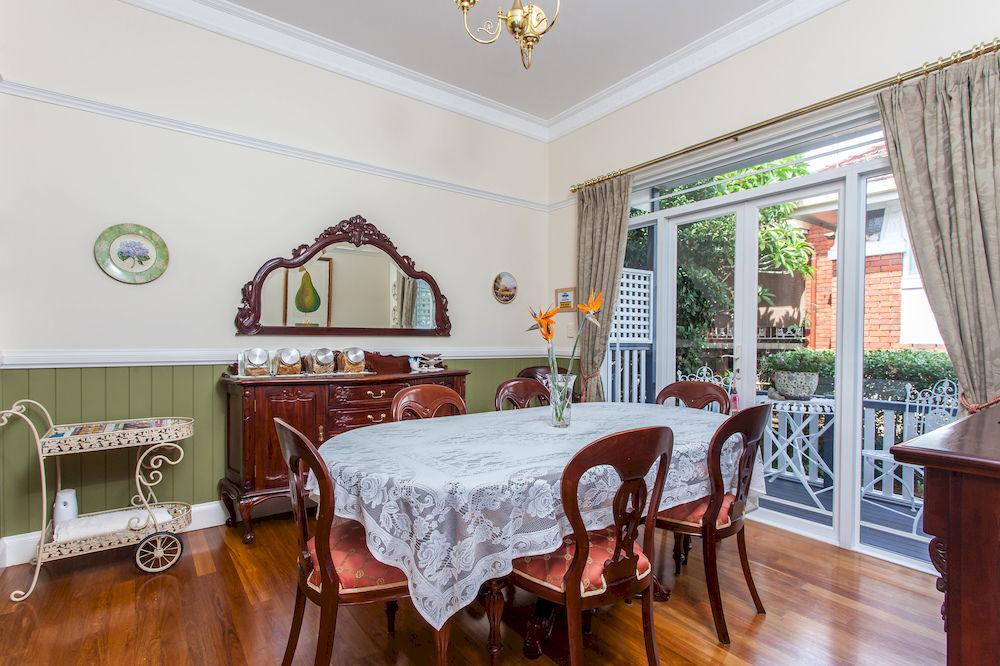 Elindale House Bed & Breakfast by null
