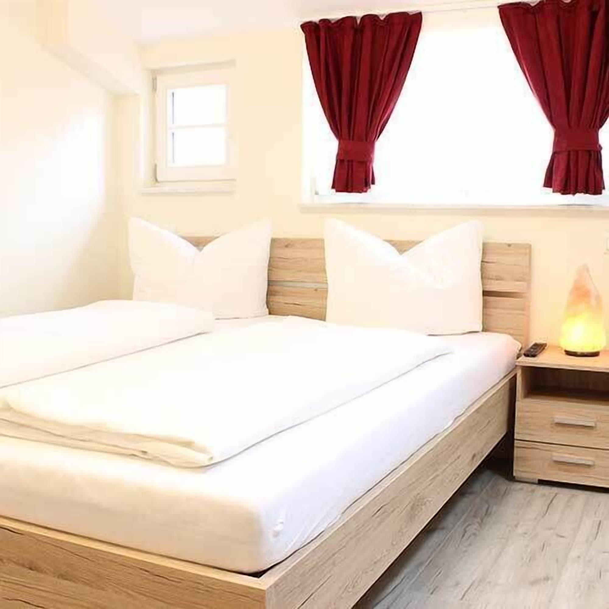 Habitación Garni City Hotel