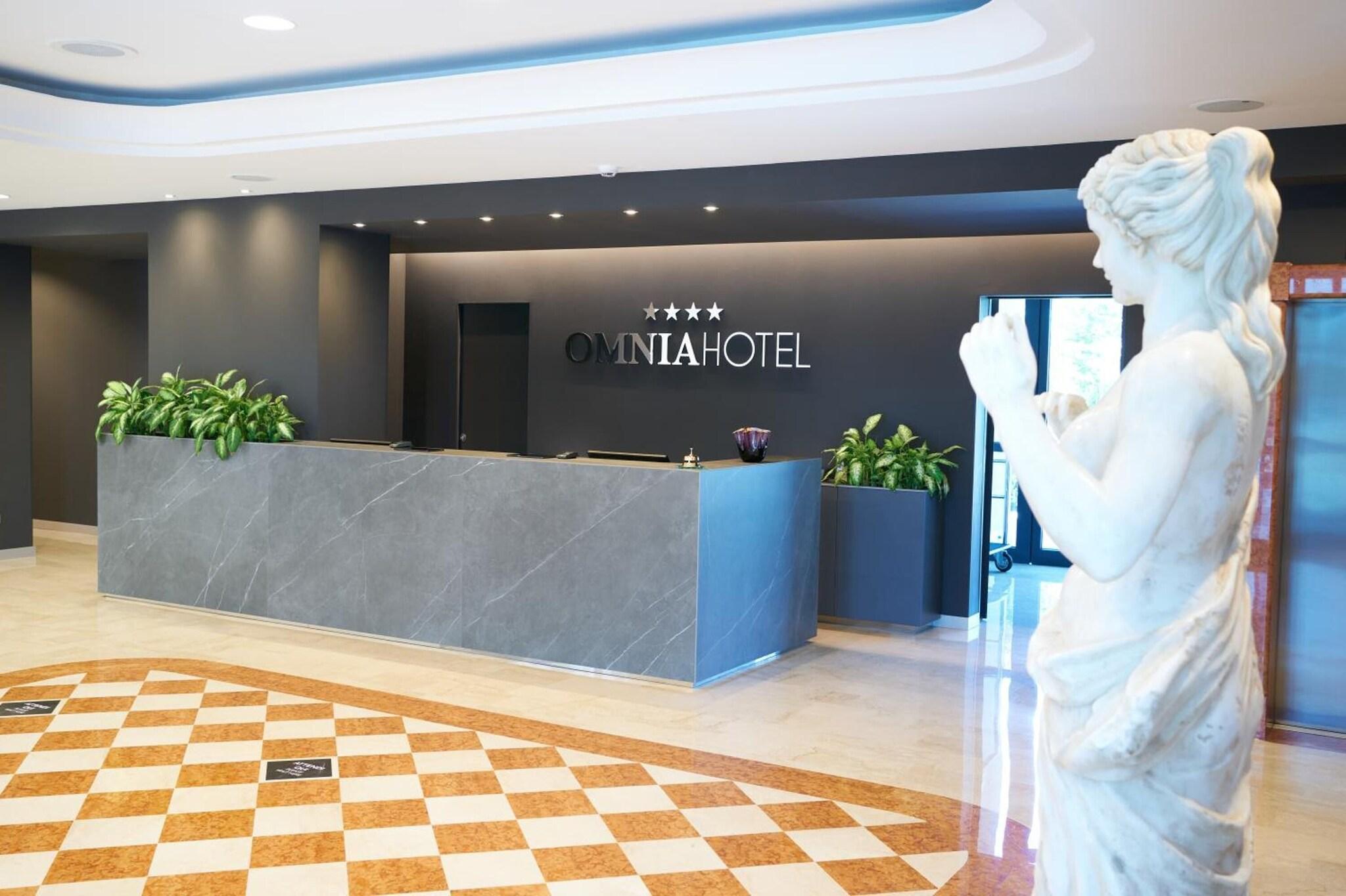 Vista Lobby Hotel Omnia