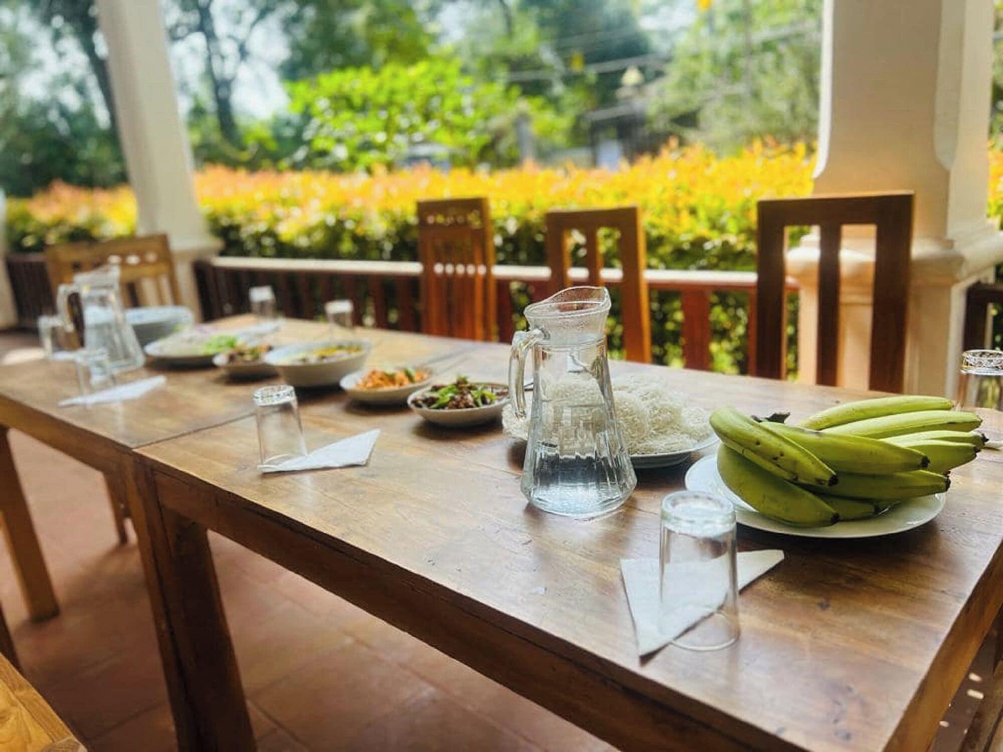 Restaurant Stadium Reach Laythraa