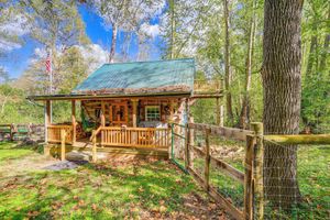 Alquiler Vacacional - 9 Mi to Creeper Trail: Woodsy Abingdon Cabin