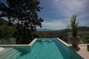Alojamiento - ZOG Villas