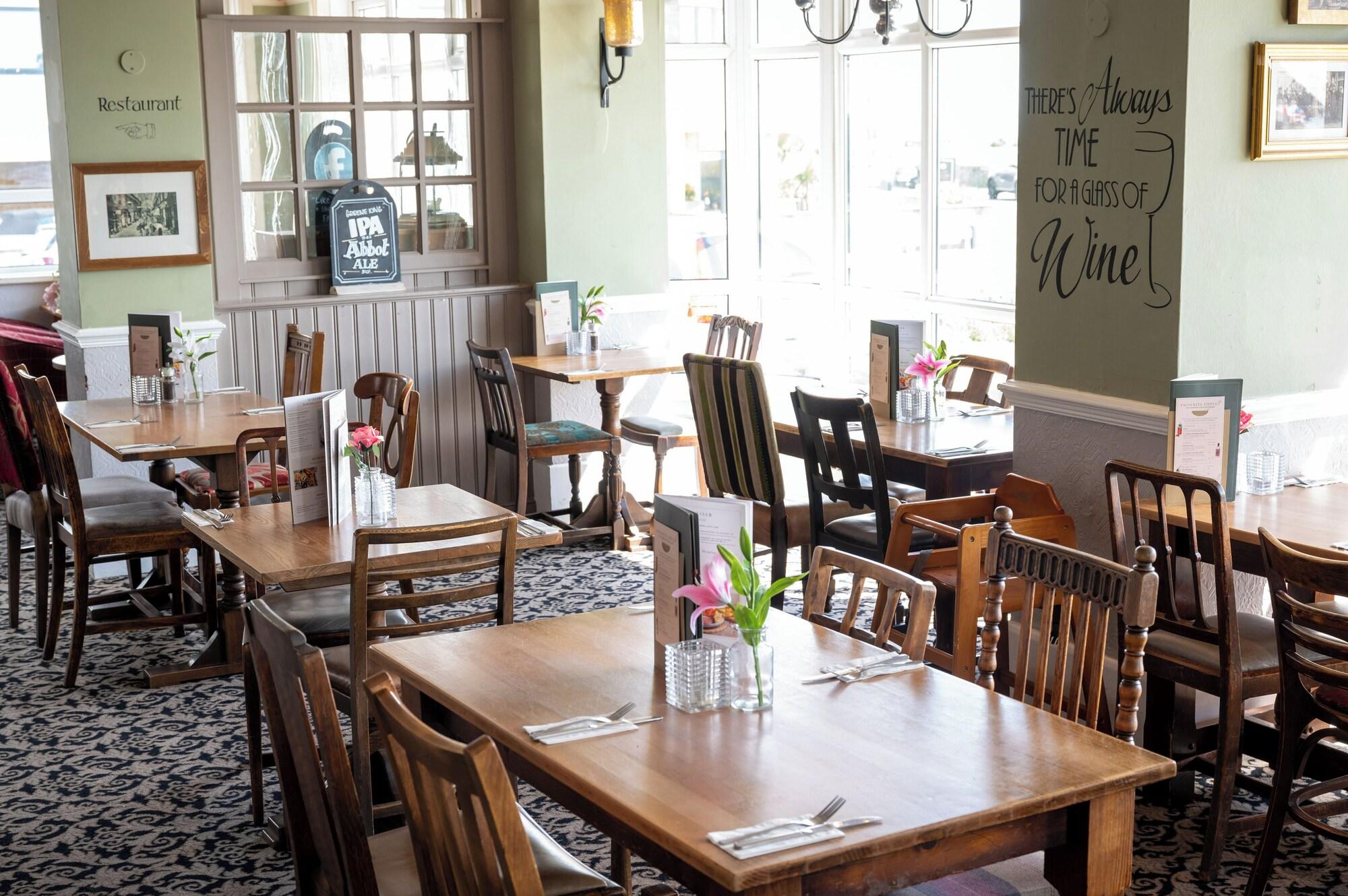 Restaurant Commodore Hotel Bournemouth by Greene King Inns