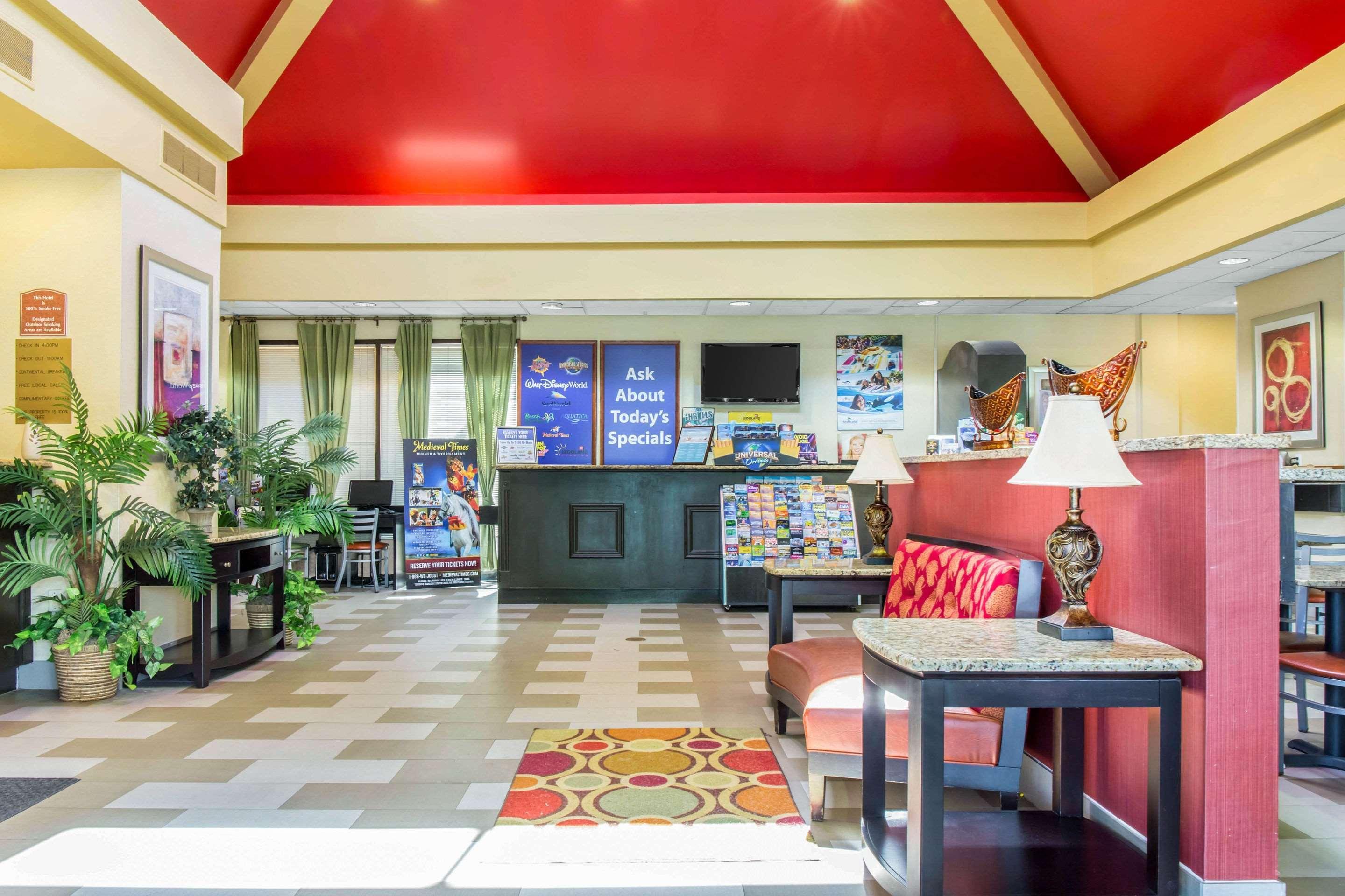 Vista Lobby Mi Casa Hotel