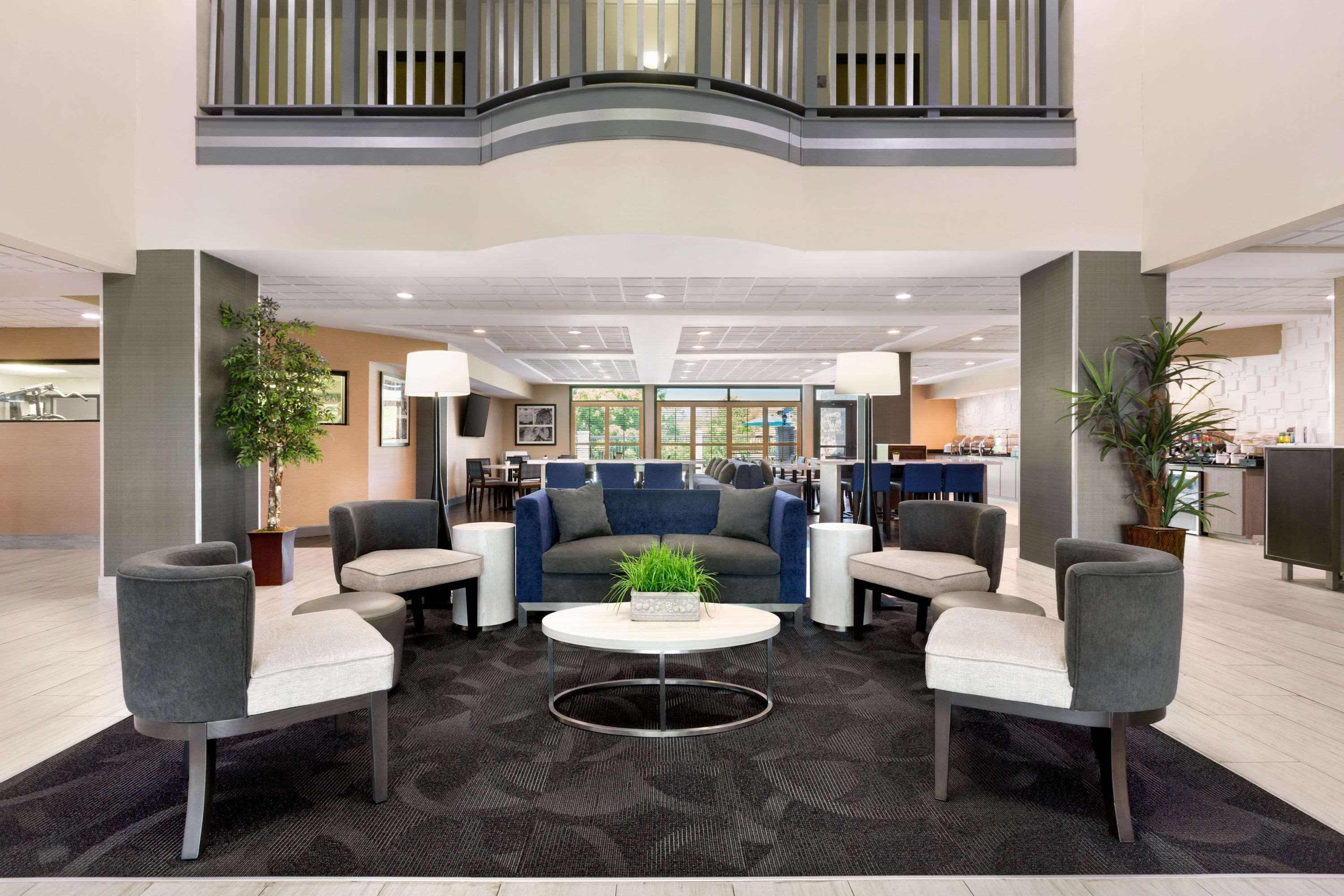 Vista Lobby Wingate by Wyndham - Montgomery