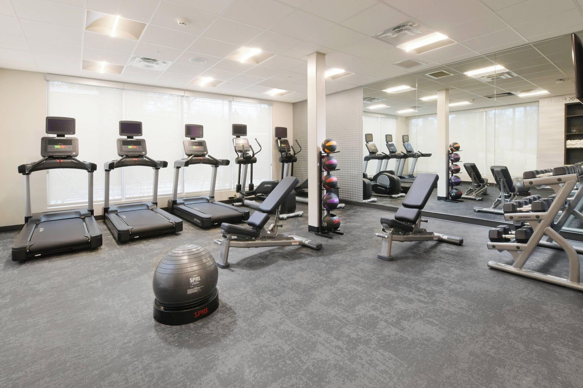 Gimnasio Fairfield Inn & Suites by Marriott El Dorado