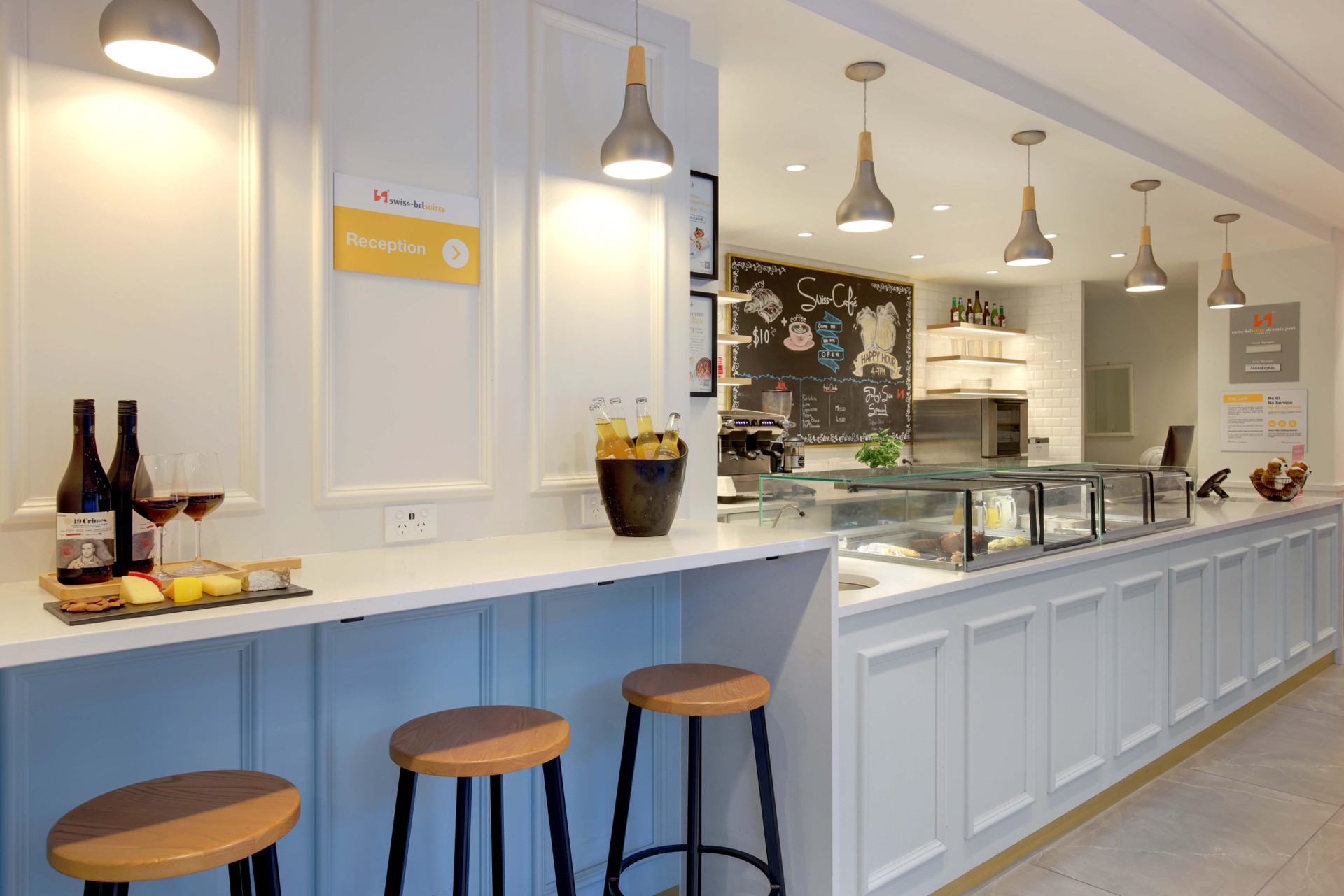 Bar/Salón Swiss-Belsuites Victoria Park Auckland