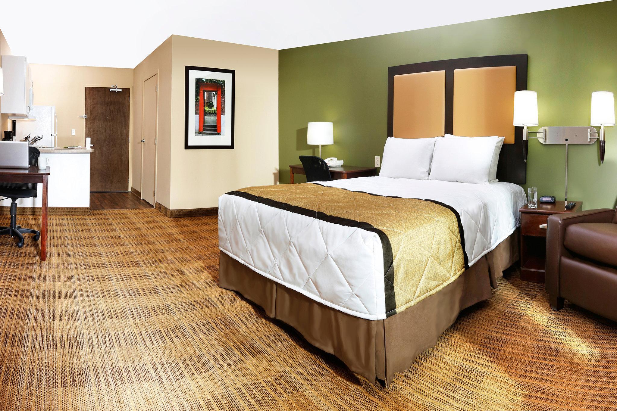 Vista Exterior Extended Stay America Suites Boise Airport