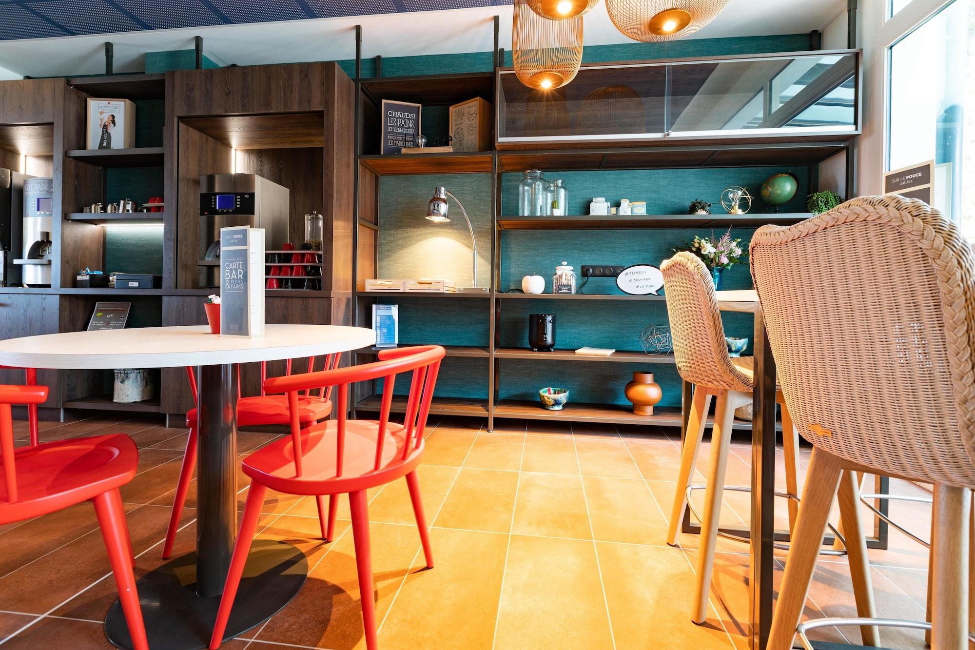 Bar/Salón ibis Saint Malo Plage