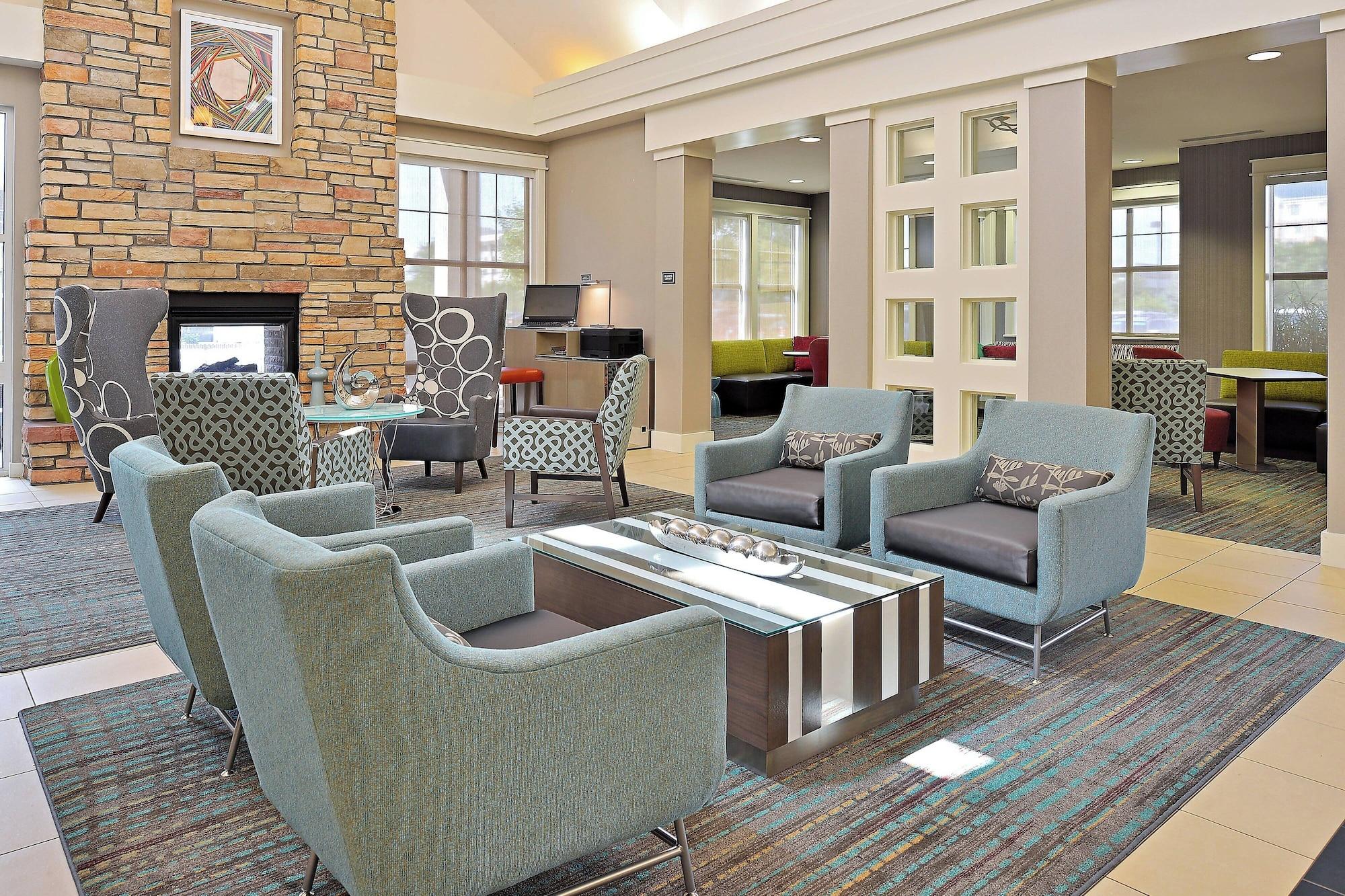 Vista Lobby Residence Inn by Marriott Denver Airport at Gateway Park