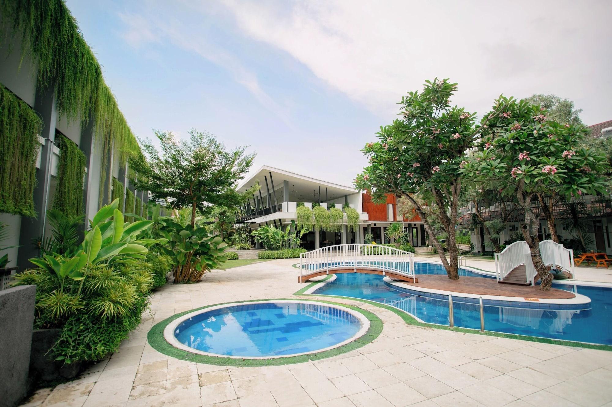 Vista Piscina LPP Garden Hotel