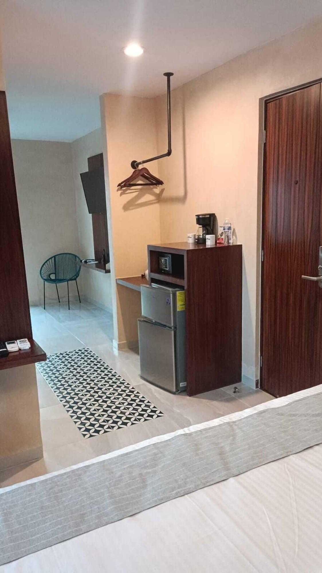 Set de Habitación Hotel Yaxactun