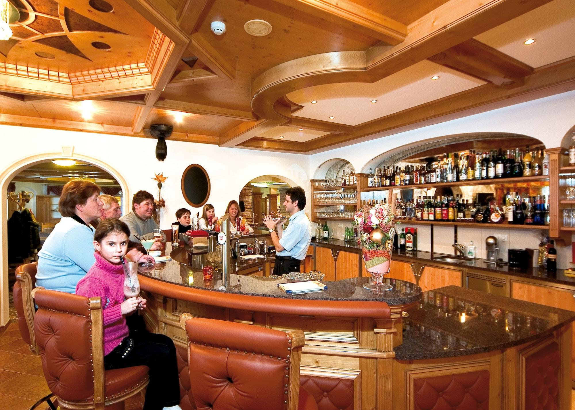 Bar/Salón Landhotel Alpenhof