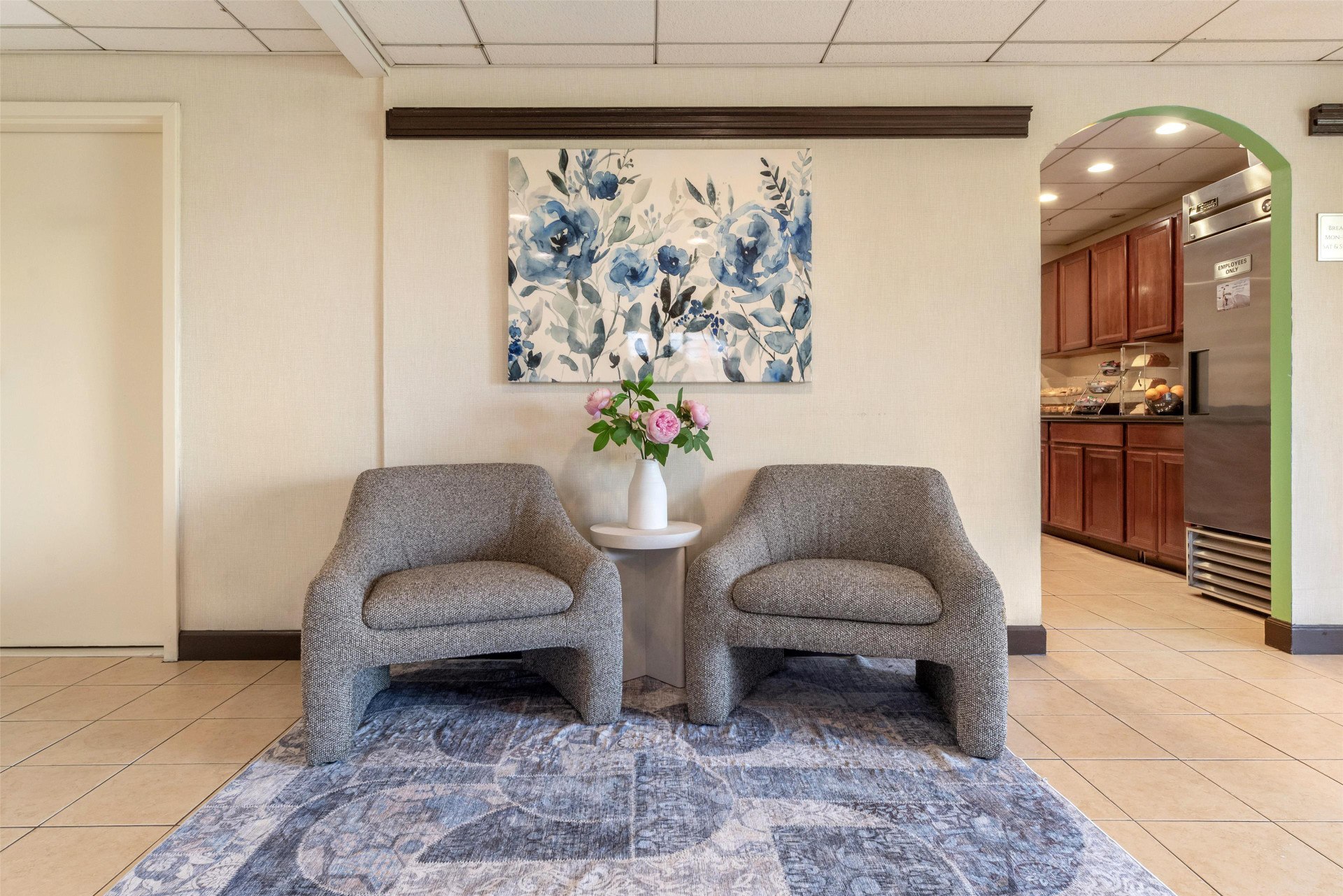 Vista Lobby SureStay Hotel by Best Western East Brunswick