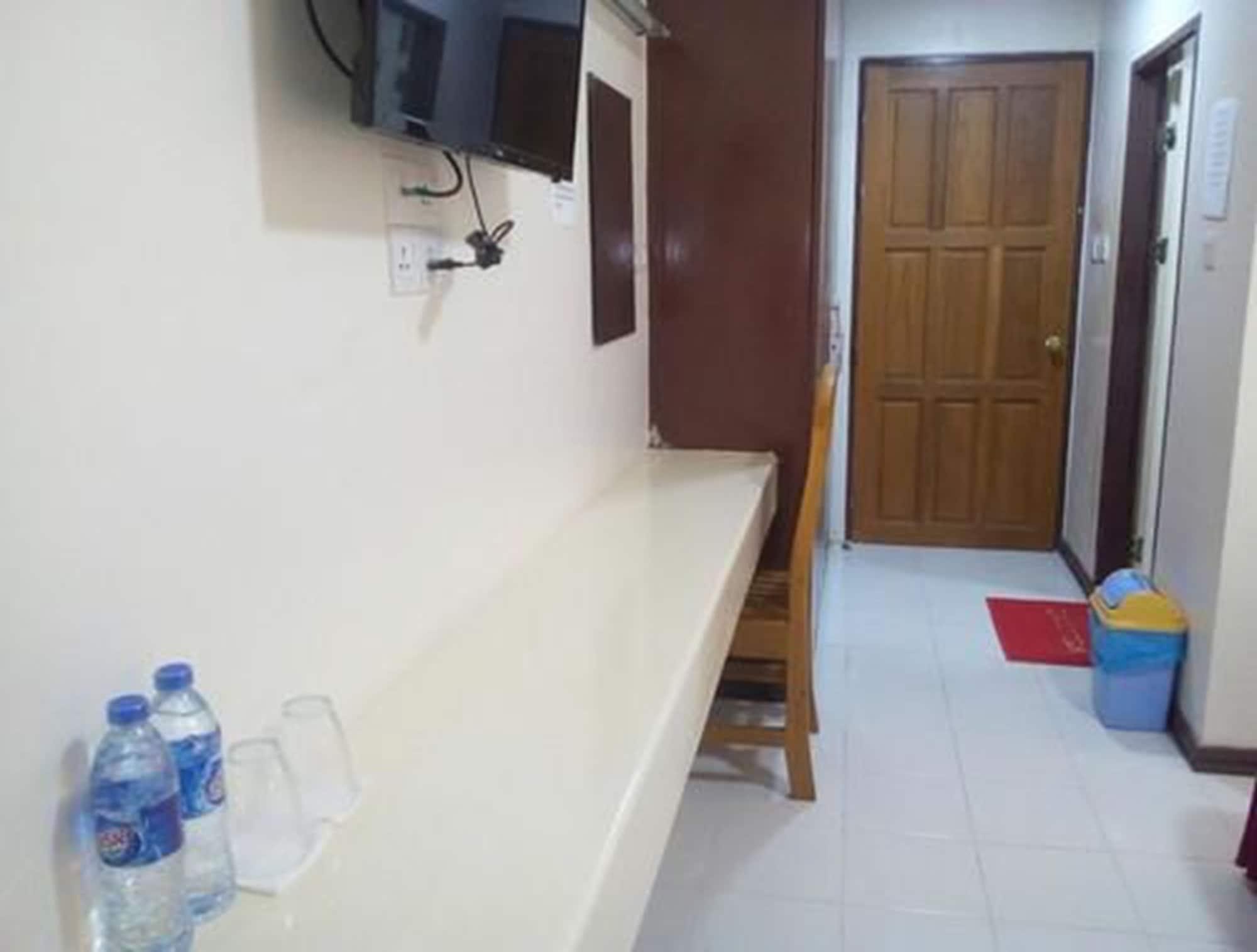 Set de Habitación Taw Win Yadanar Hotel