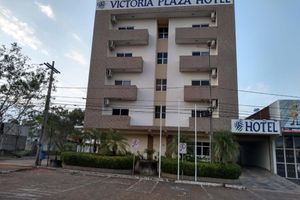 Alojamiento - OYO Victoria Plaza Hotel