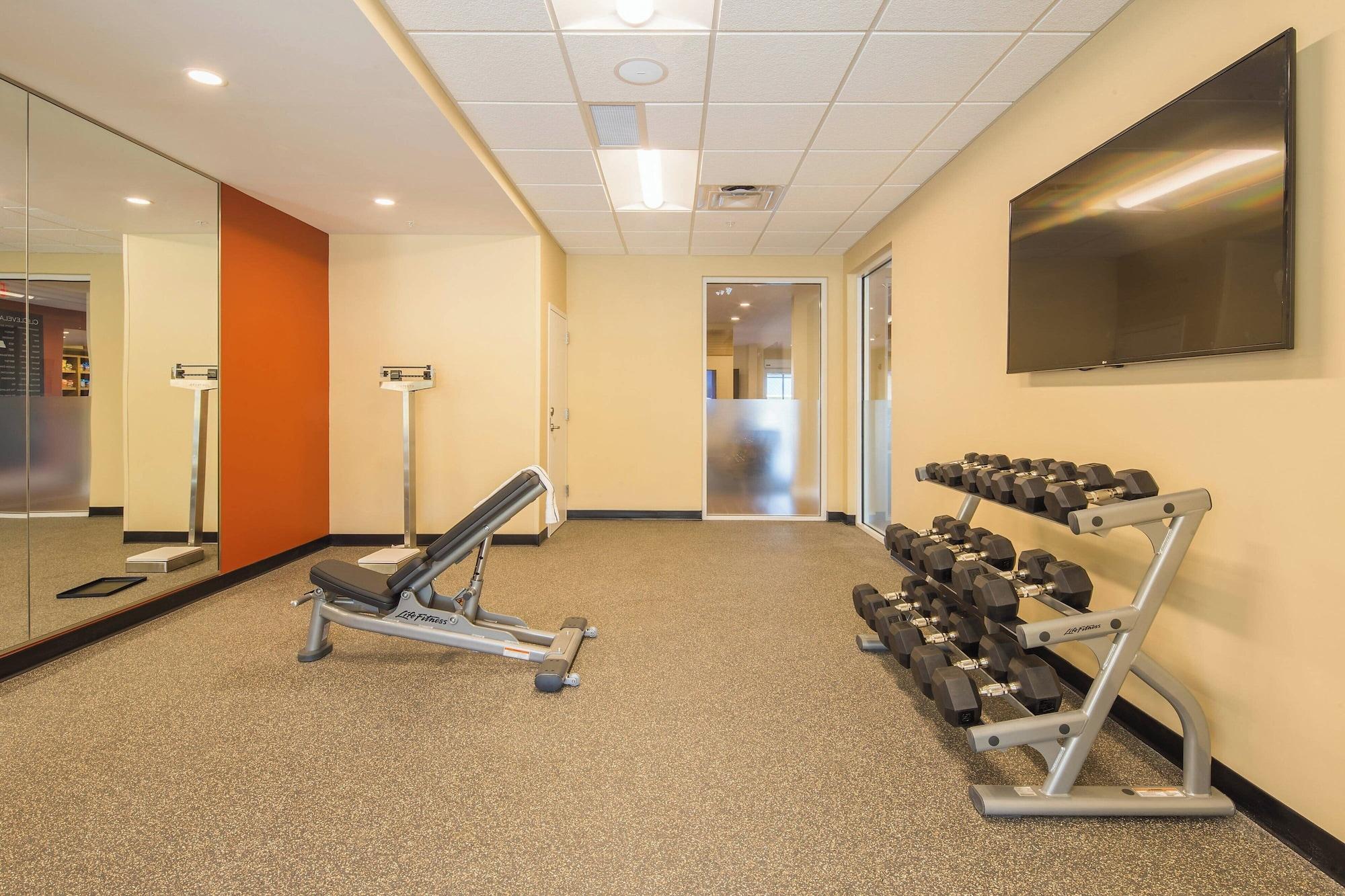Gimnasio TownePlace Suites by Marriott Cleveland
