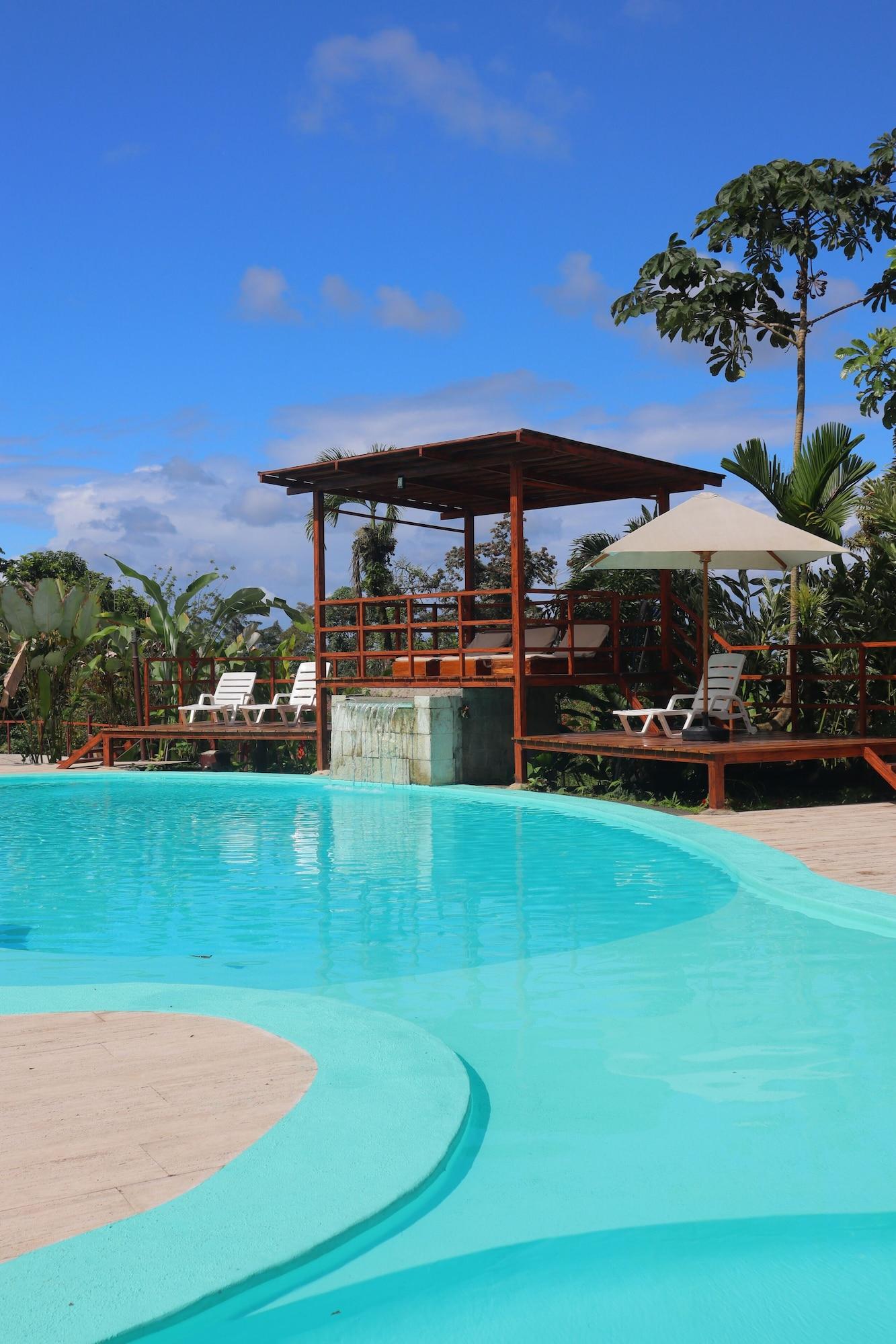 Vista Piscina Hotel Volcan Verde