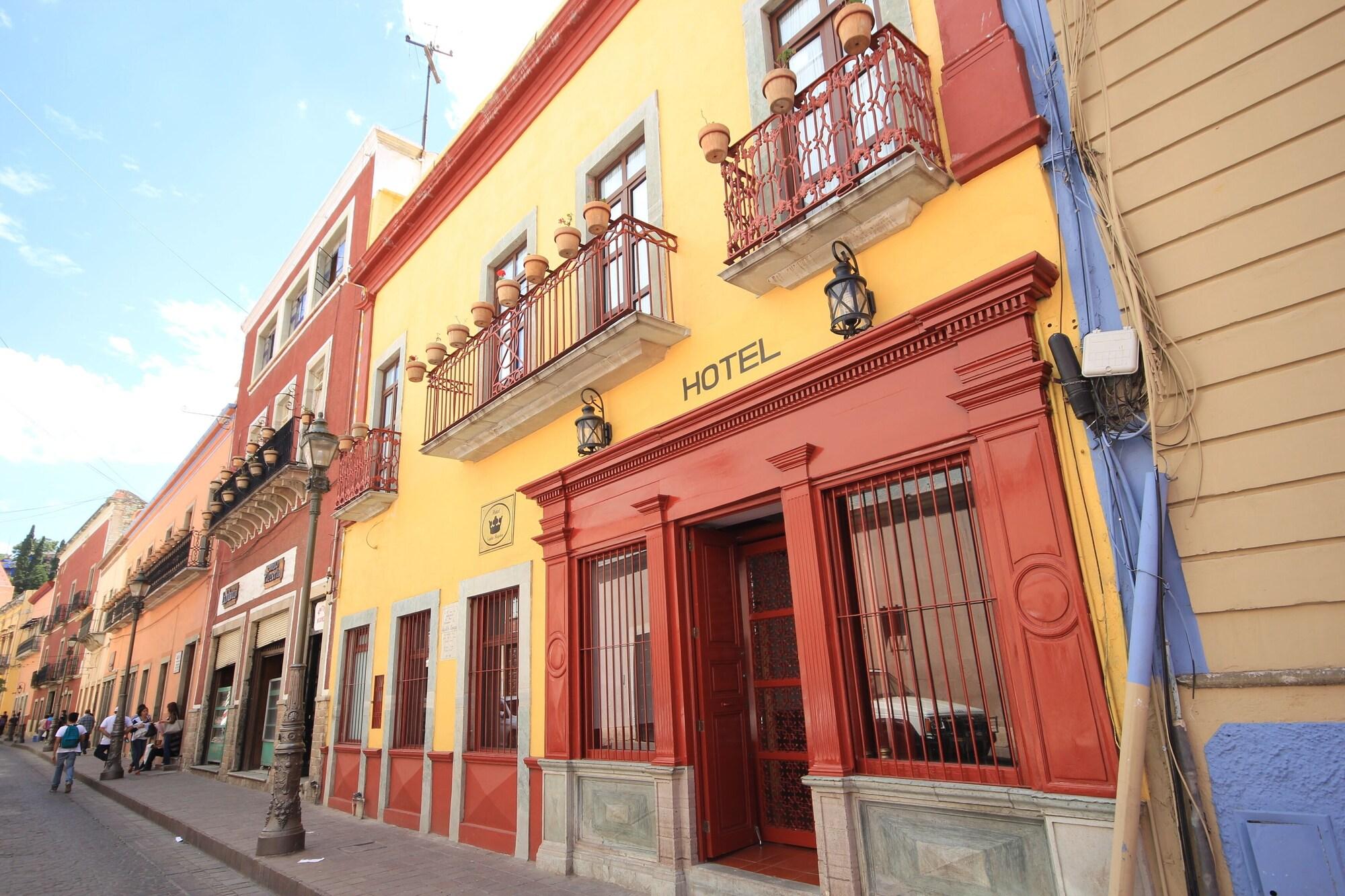 Varios Hotel Santa Regina