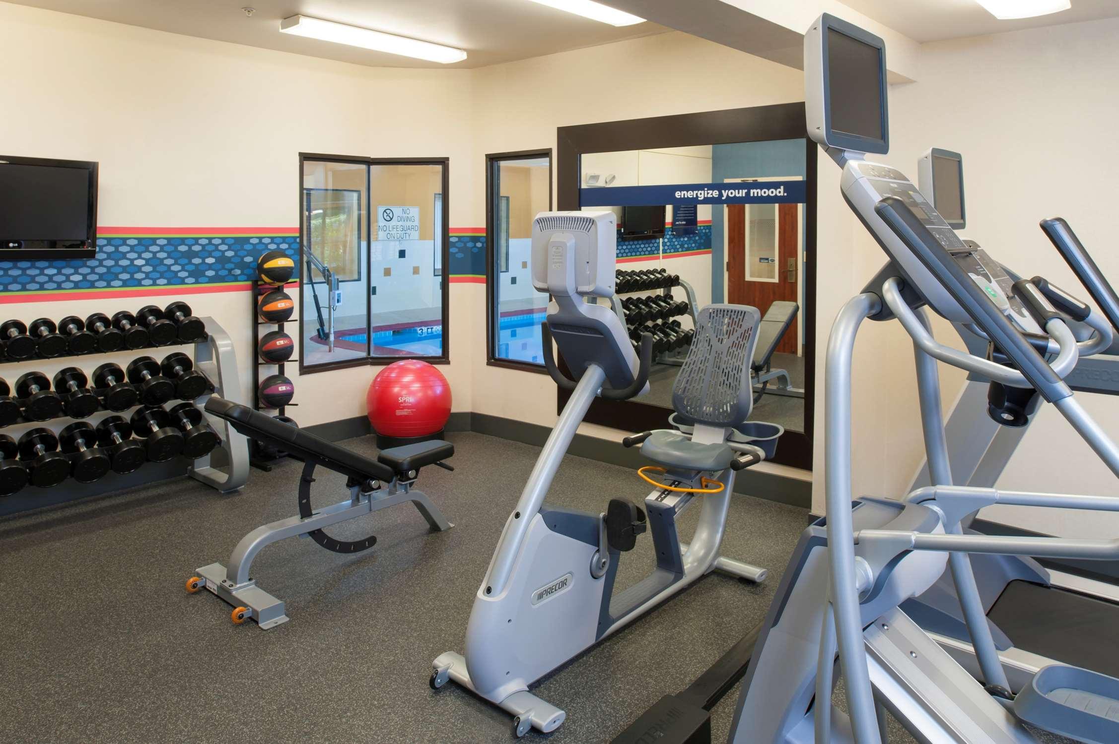 Gimnasio Larkspur Landing South Bend