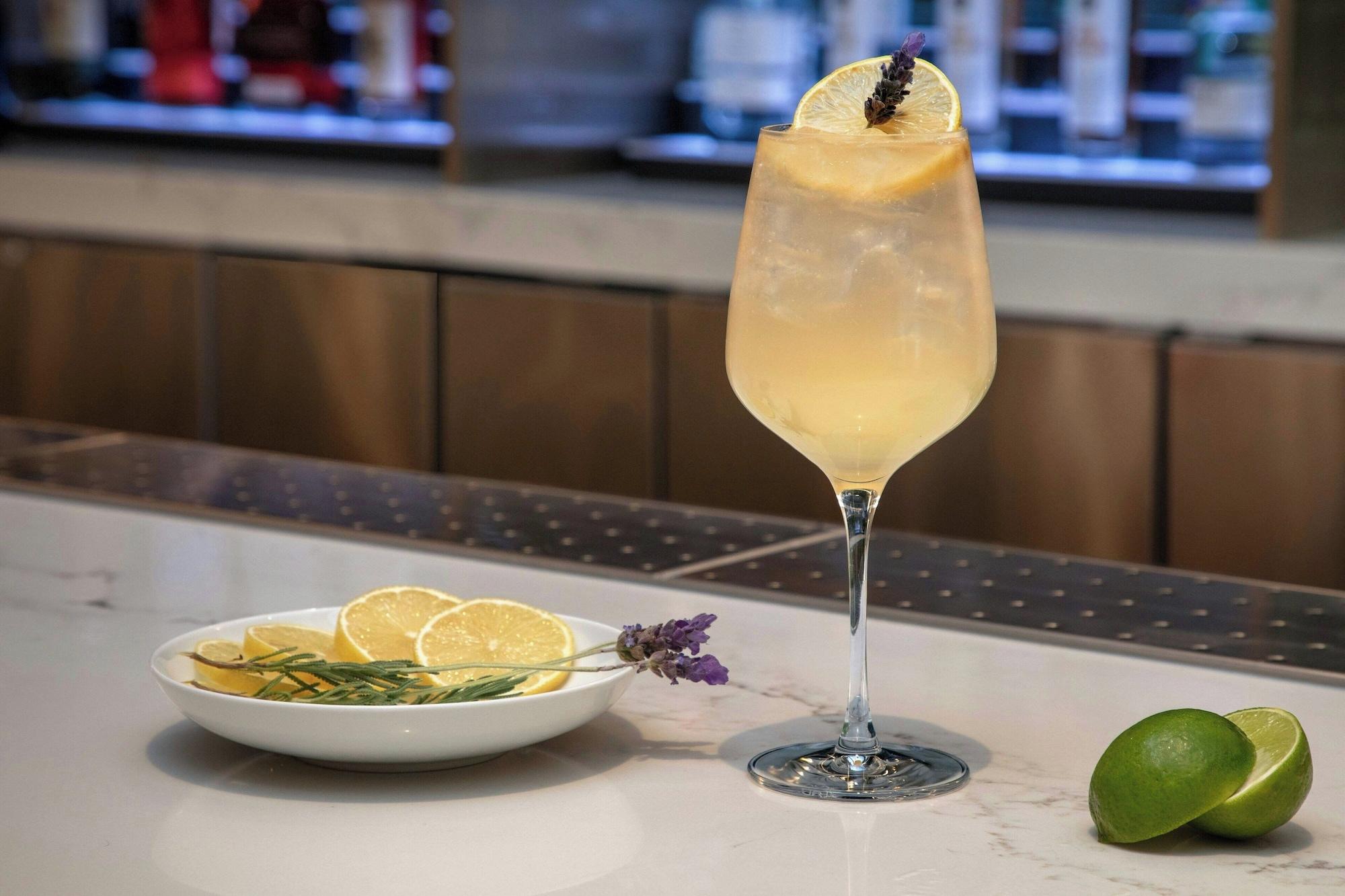 Restaurant Courtyard by Marriott San Diego Downtown Little Italy