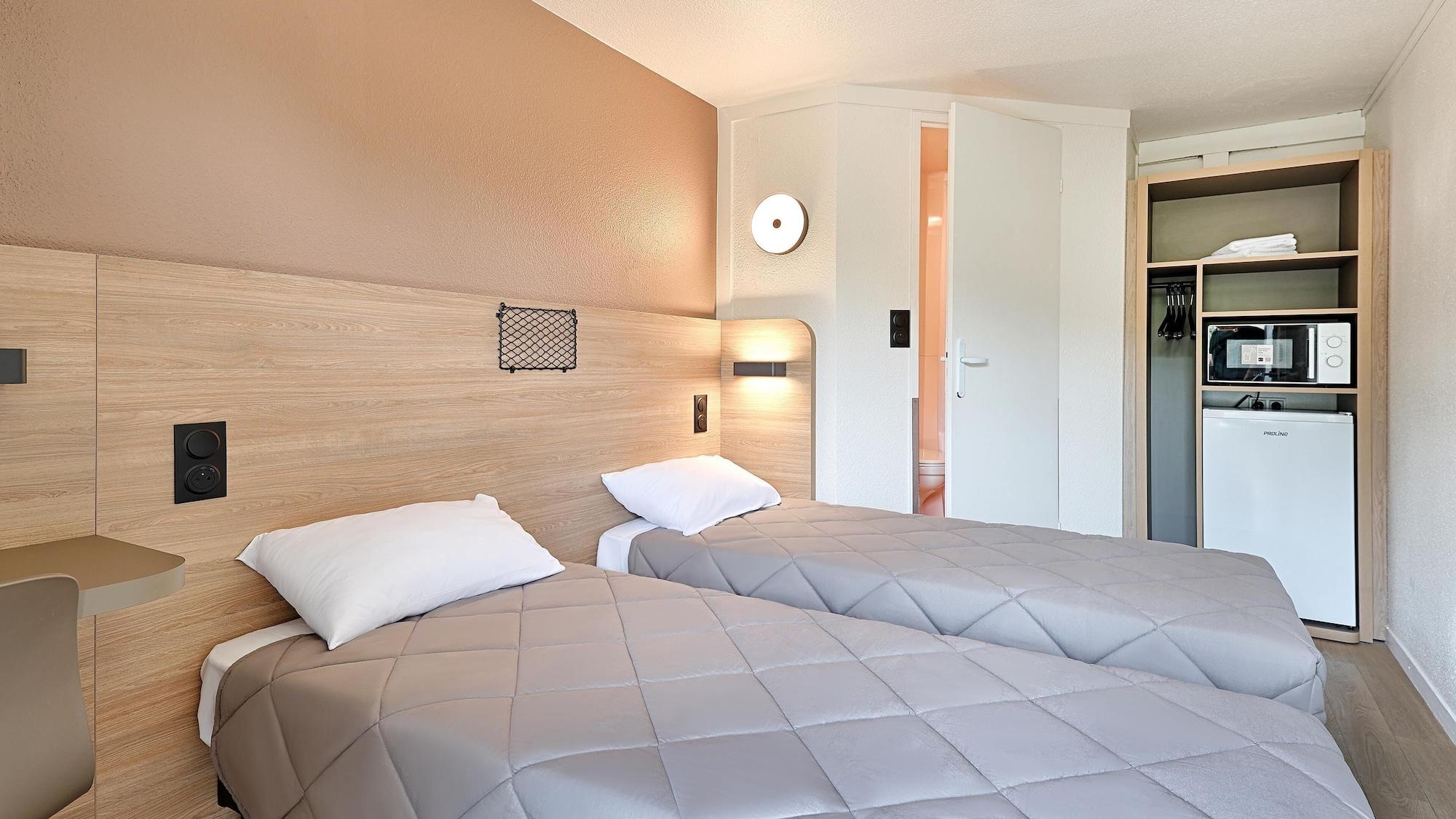 Varios Premiere Classe Dreux