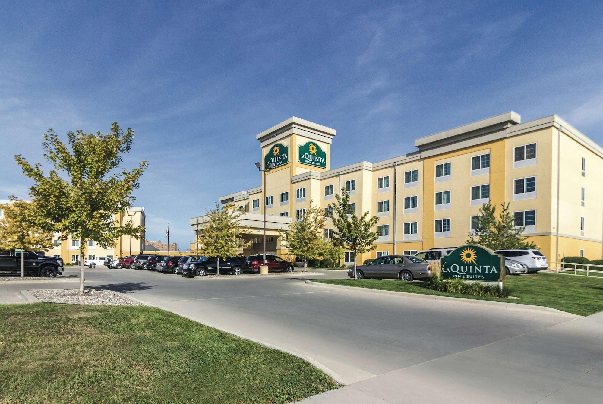 Vista Exterior La Quinta Inn & Suites by Wyndham Fargo-Medical Center