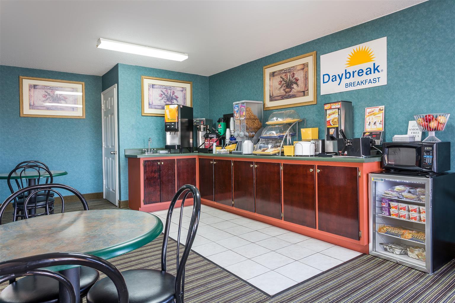 Restaurant Days Inn by Wyndham Dickson