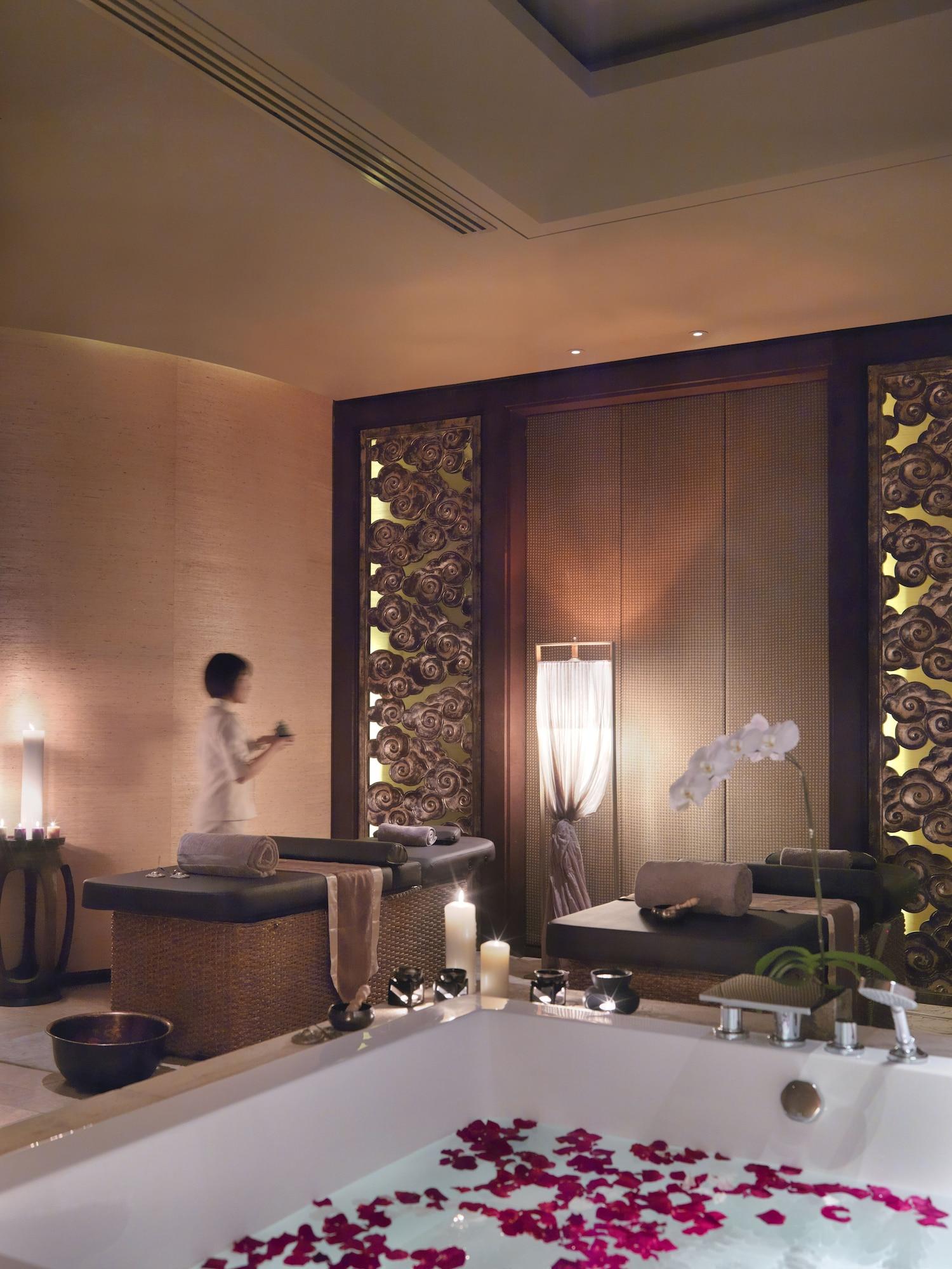 Spa InterContinental Shanghai Expo by IHG