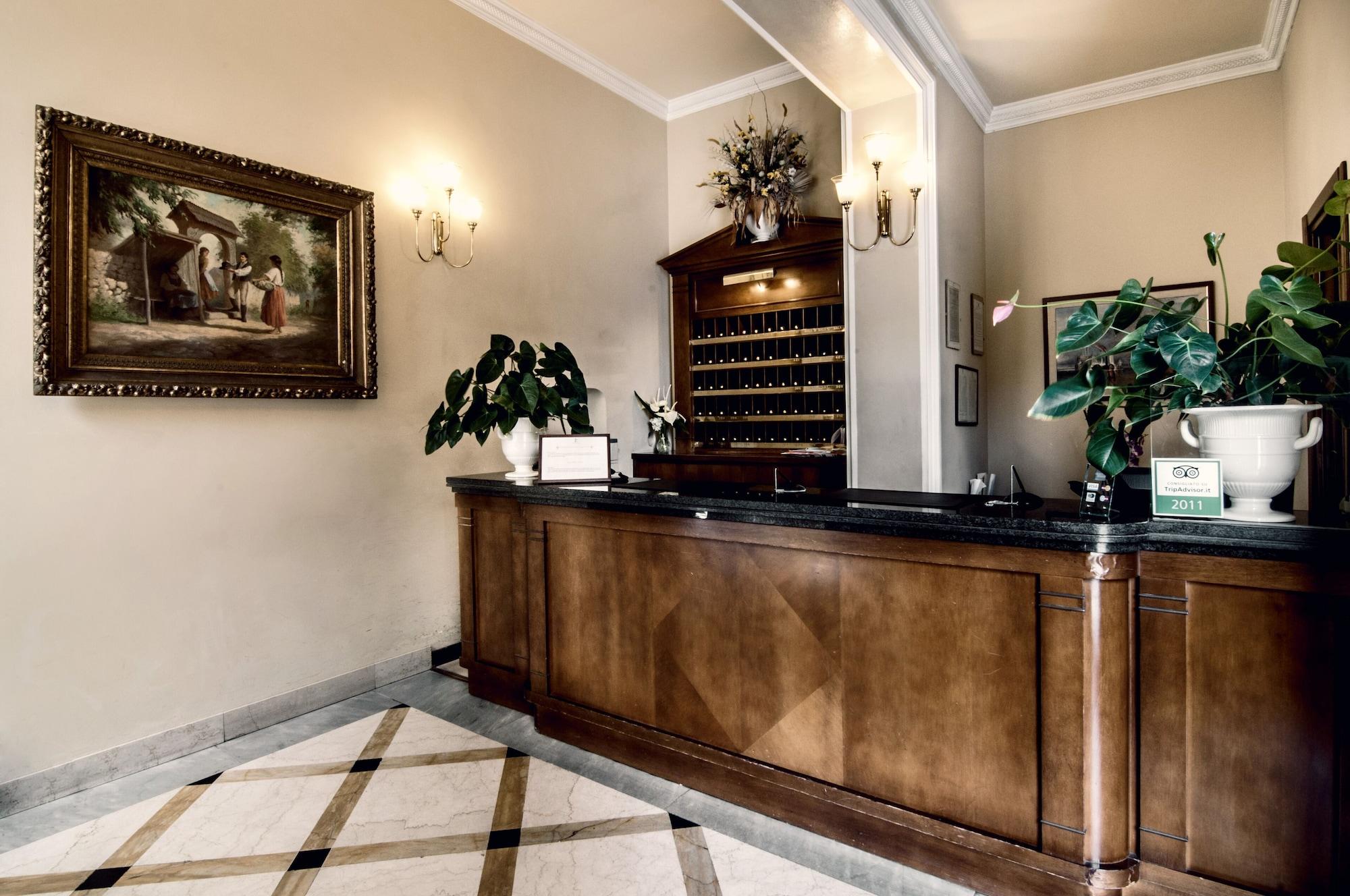 Vista Lobby Grand Hotel Bastiani