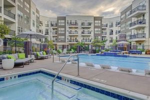 Alquiler Vacacional - Convenient Downtown 1bd Apt-king bed-1Gb WiFi