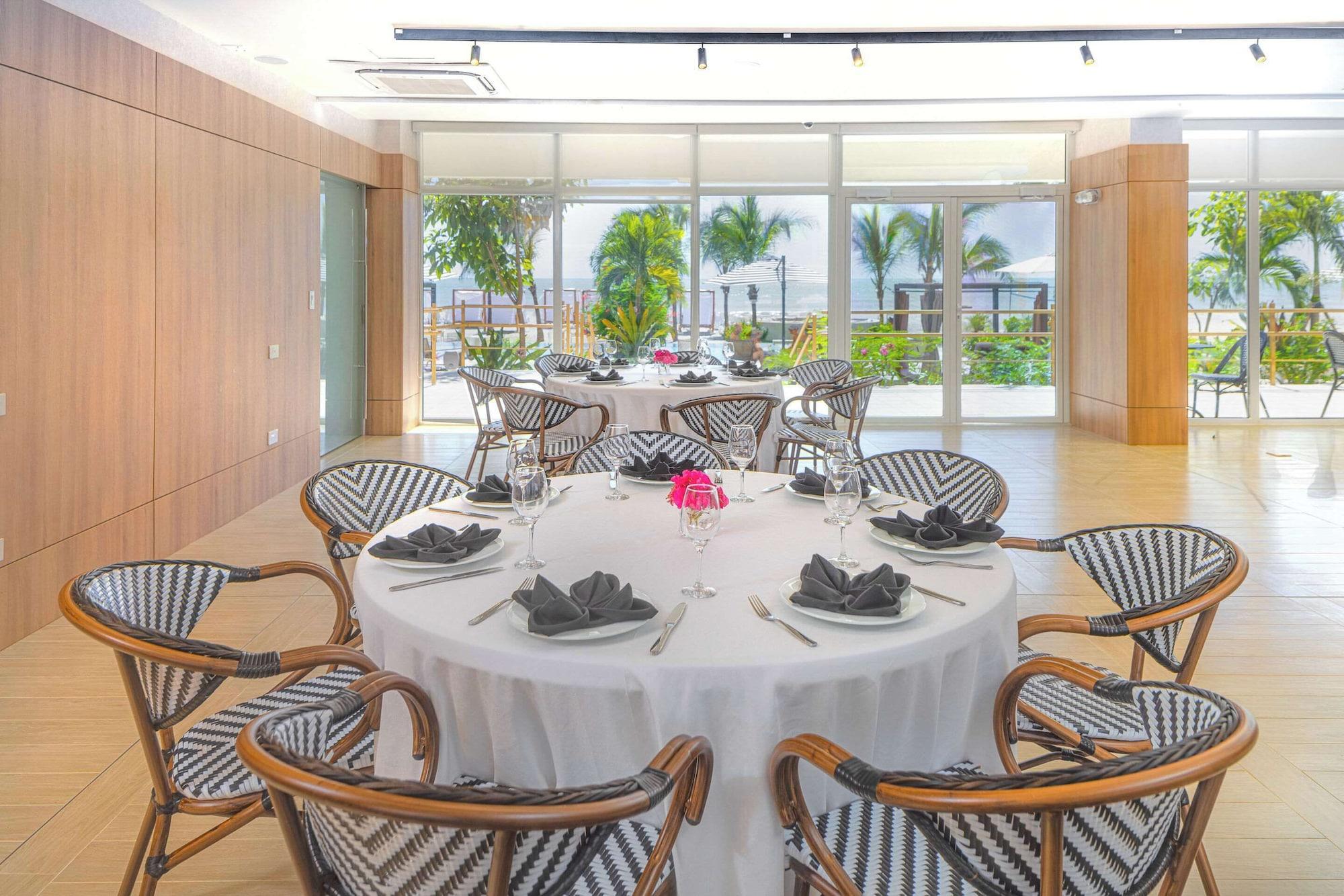 Restaurant Radisson Riviera Panama