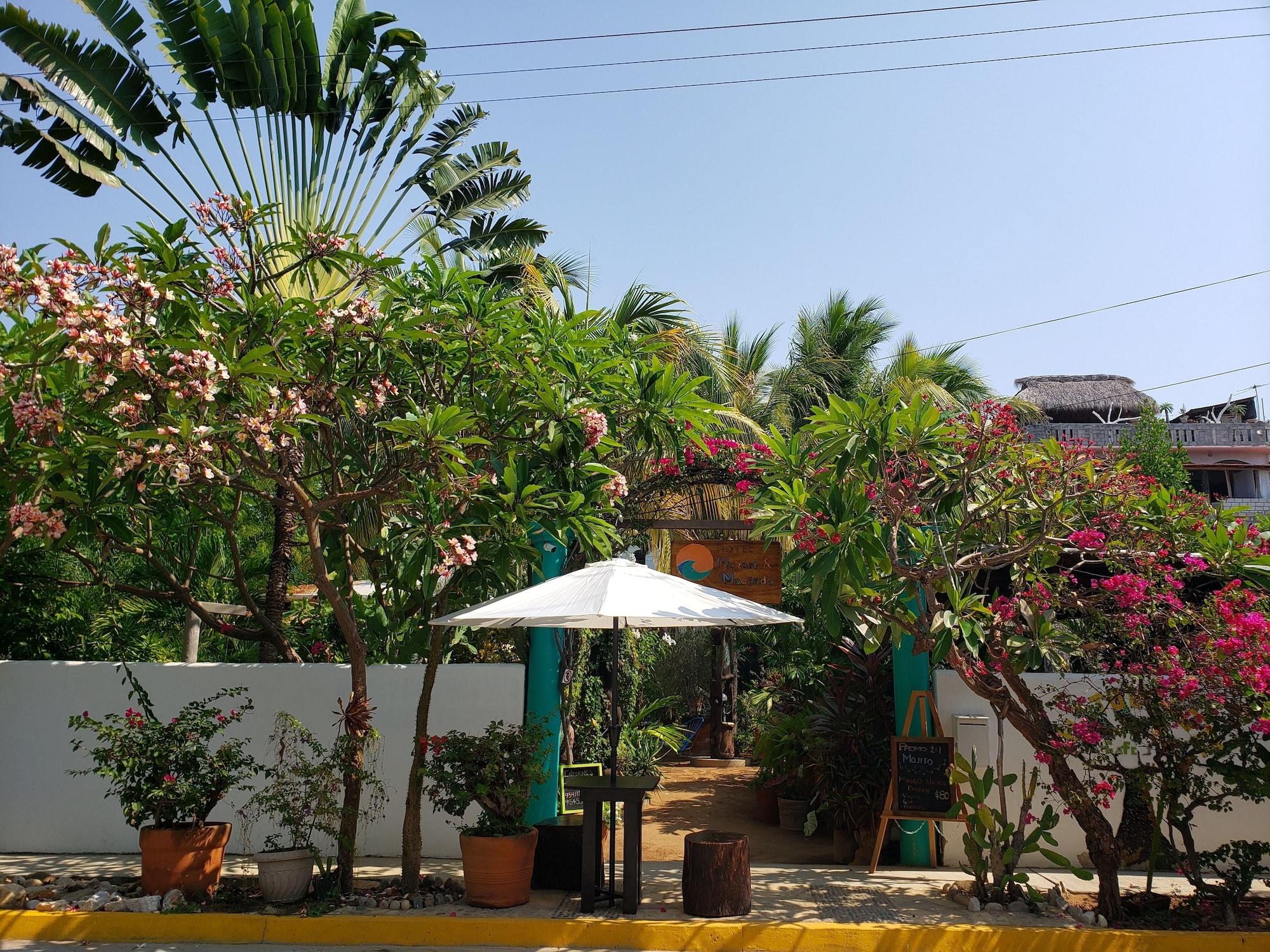 Varios Villa Mozart y Macondo