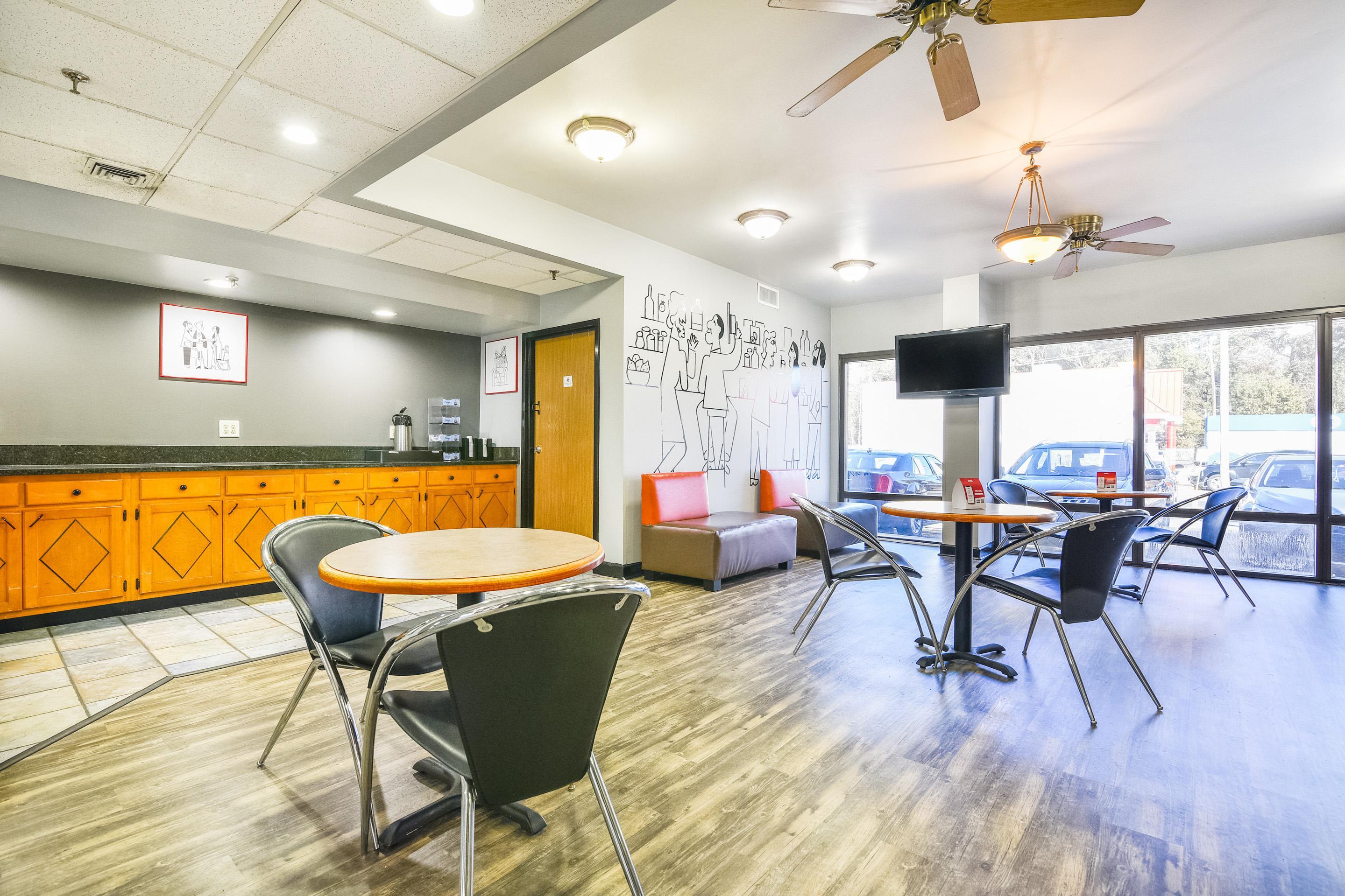 Comodidades del Alojamiento OYO Townhouse Inn Jacksonville near Little Rock Air Force Base