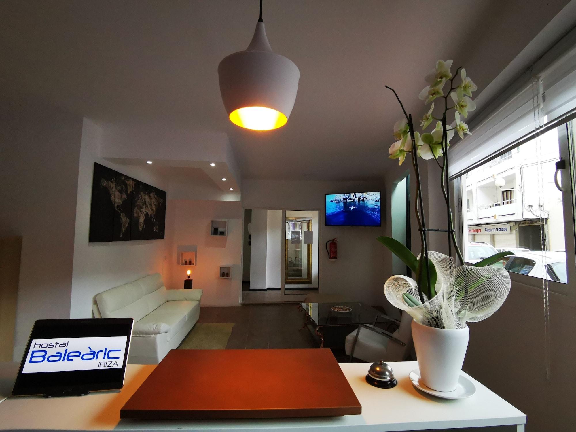 Vista Exterior Hostal Baleàric - Adults Only