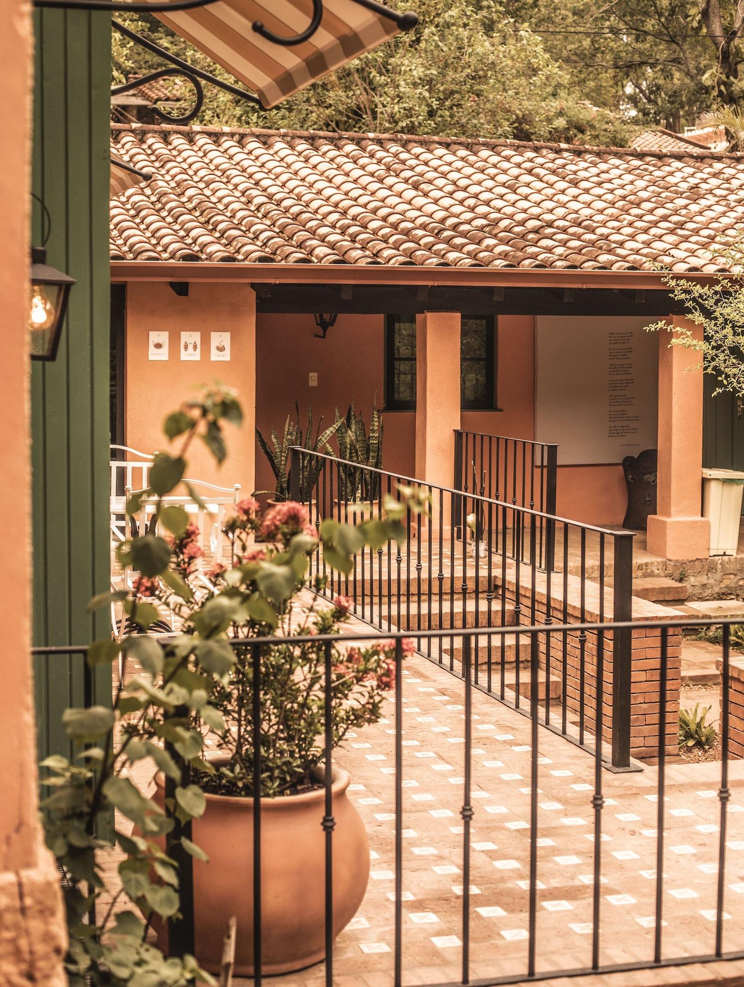 Vista Exterior Casa La Lilia - Villa María Hotel