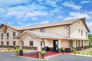 Alojamiento - Super 8 by Wyndham Warrensburg