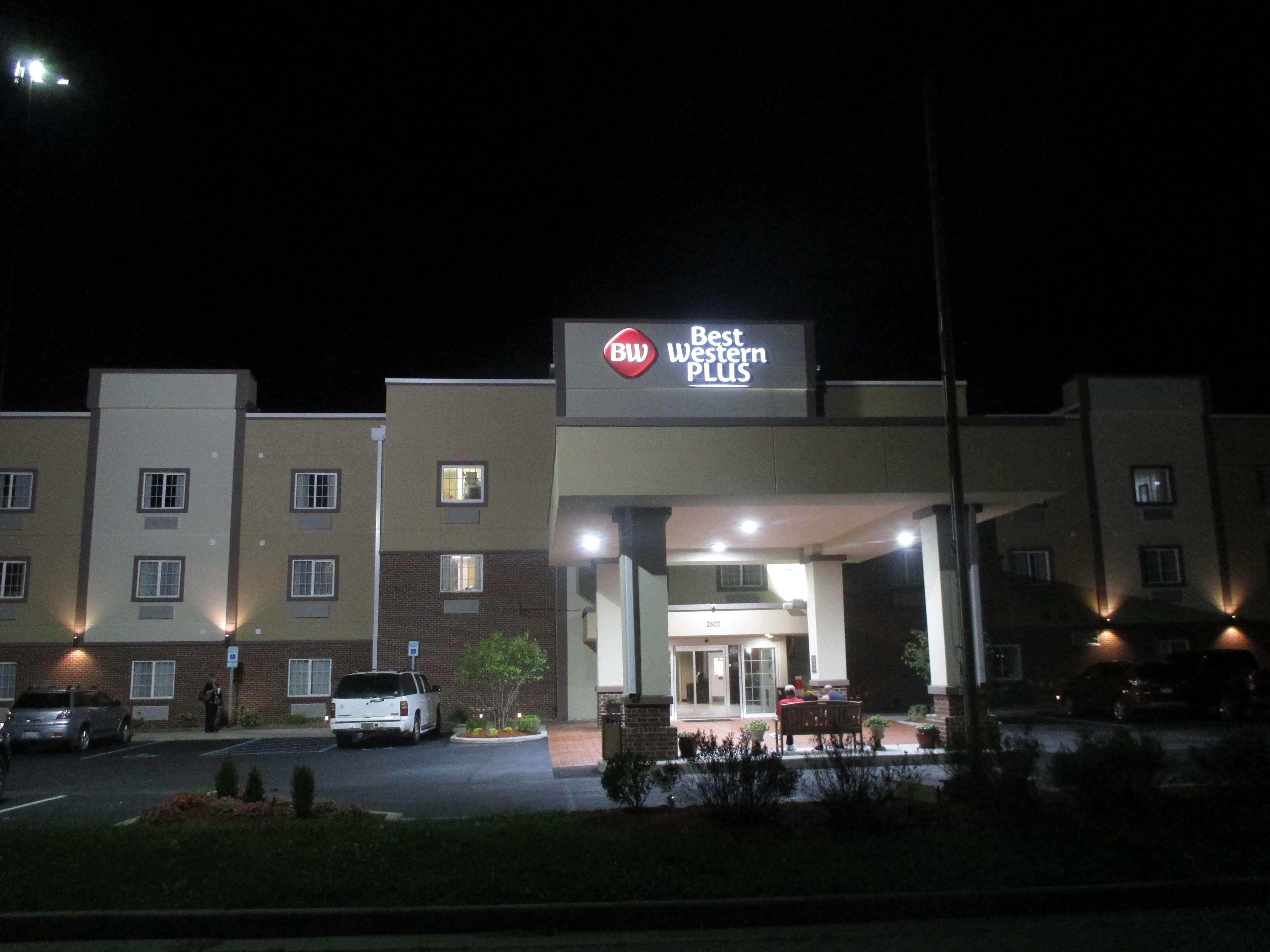 Vista Exterior Best Western Plus Crawfordsville Hotel